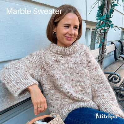 Marble Sweater fra PetiteKnit (Opskrift i fysisk papirudgave) - KreStoffer