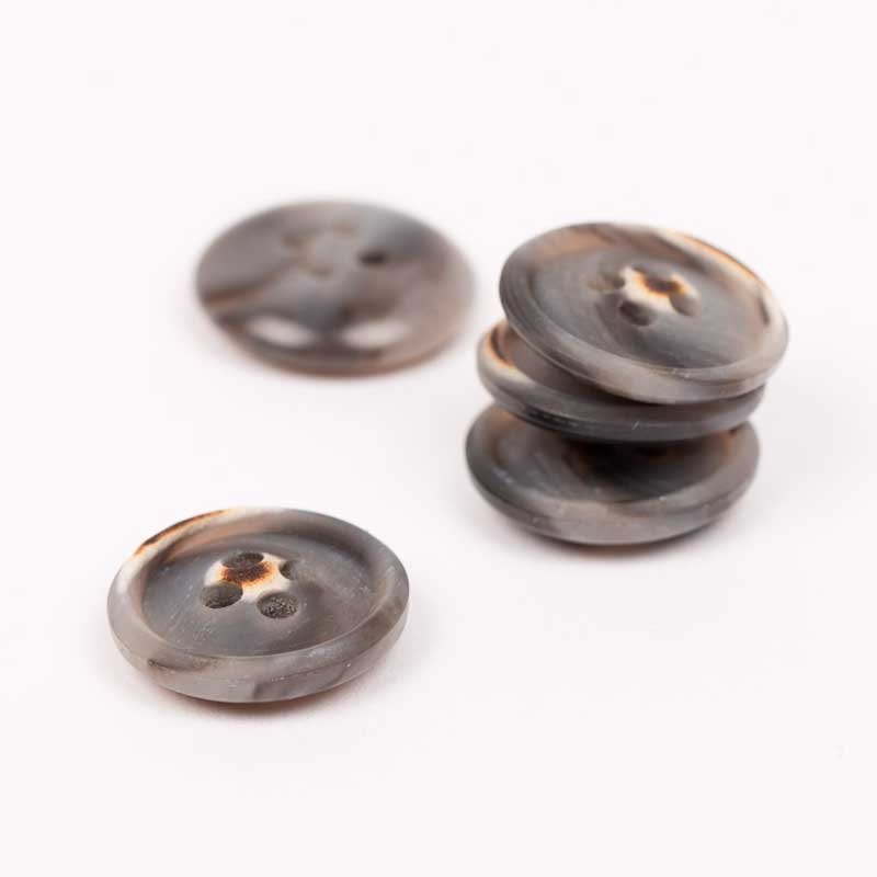 Knap fra Drops imiteret træ i mokka 15mm