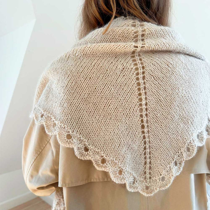 Strikkekit Ellie Shawl fra Le Knit i Tynd Silk Mohair &amp; Alpakka Følgetråd