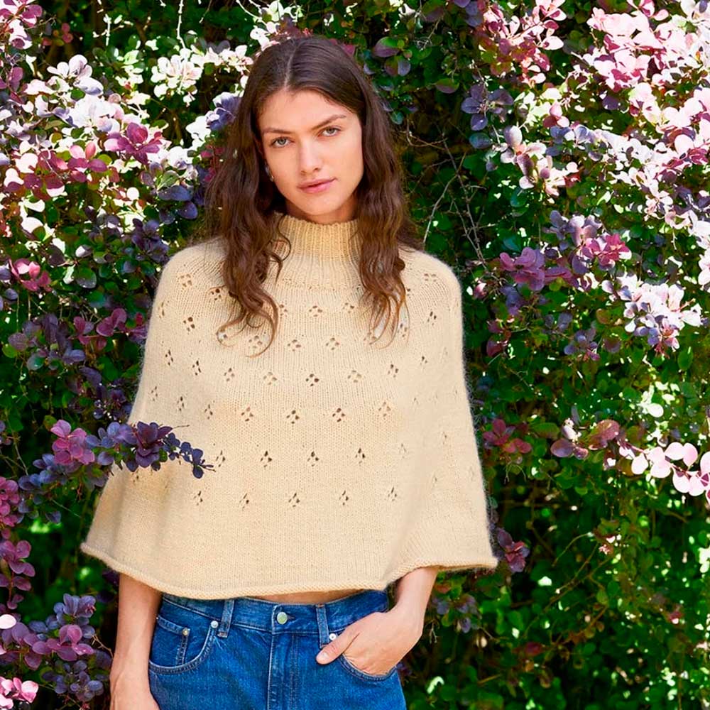 Strikkekit Elodie Poncho i Double Sunday &amp; Tynd Silk Mohair