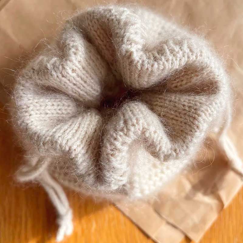 Honey Bucket Bag fra PetiteKnit (Opskrift i fysisk papirudgave)