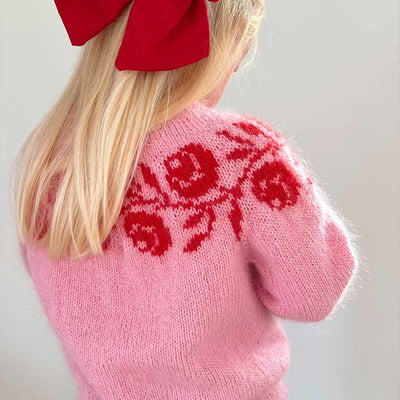 Rosie Yoke Sweater junior fra Le Knit (Opskrift i fysisk papirudgave)