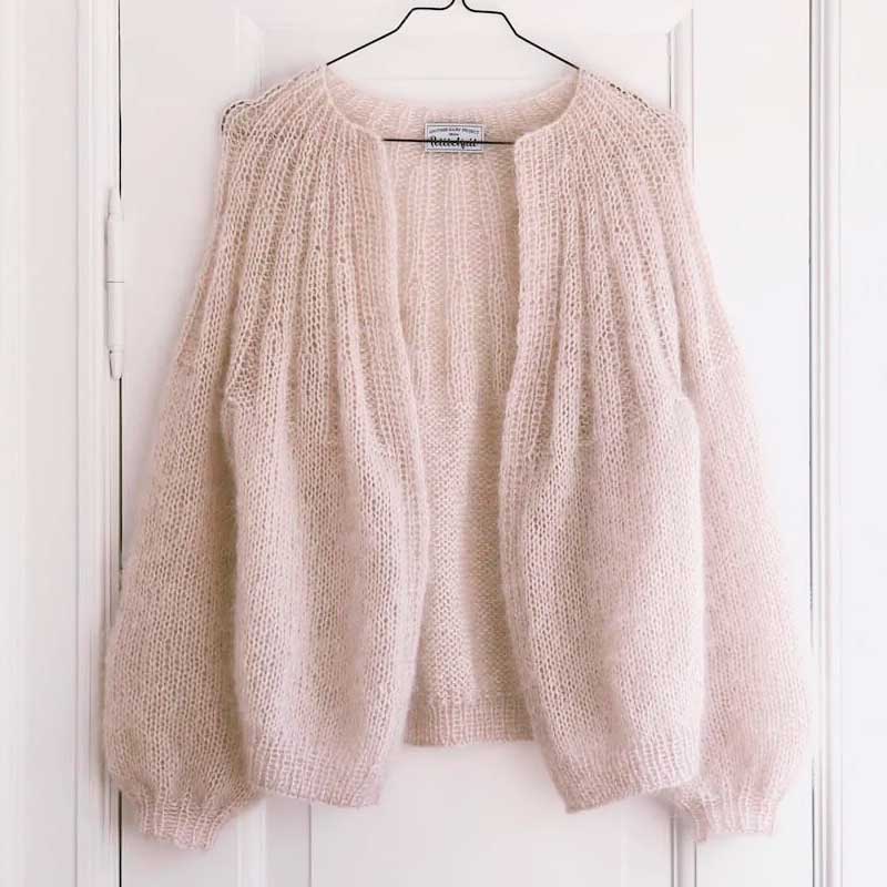 Sunday Cardigan Mohair Edition fra PetiteKnit (Opskrift i fysisk papirudgave)