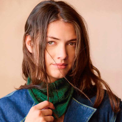 Strikkekit 2508-4 Agnes Head Scarf i Cashmere garn fra Sandnes