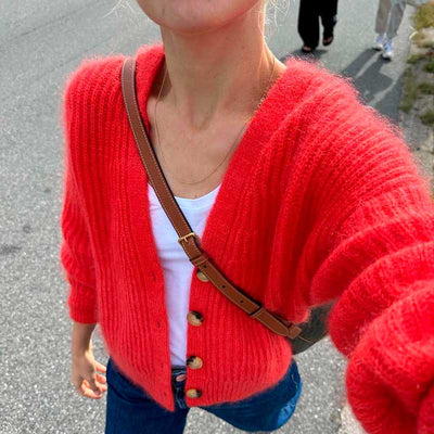 Agnete Cardigan fra PetiteKnit (Opskrift i fysisk papirudgave) - KreStoffer