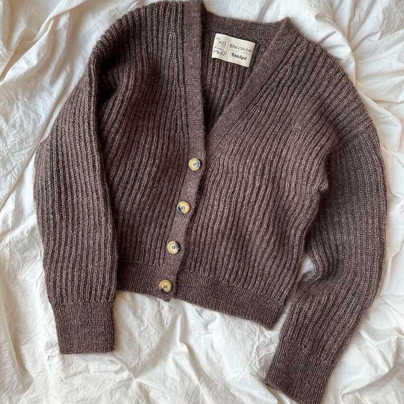 Agnete Cardigan fra PetiteKnit (Opskrift i fysisk papirudgave)