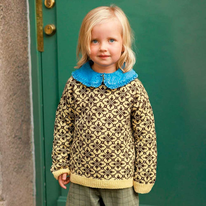 Strikkekit 2608-4 Astra Junior sweater i Babyuld Lanett garn