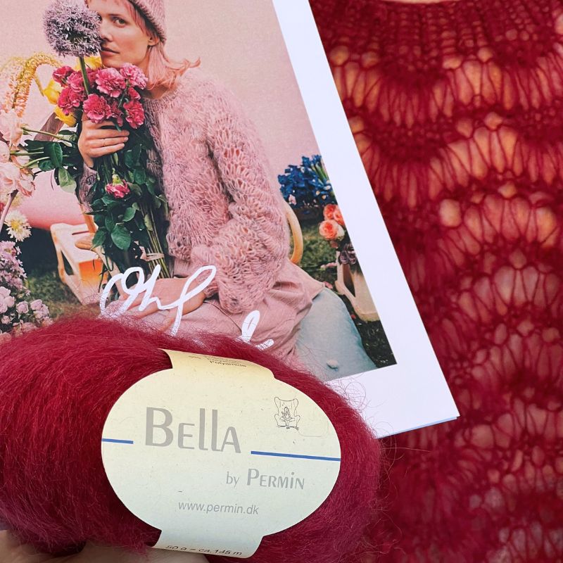 Strikkekit Oh Land Lettere end du tror sweater i ensfarvet Bella Garn