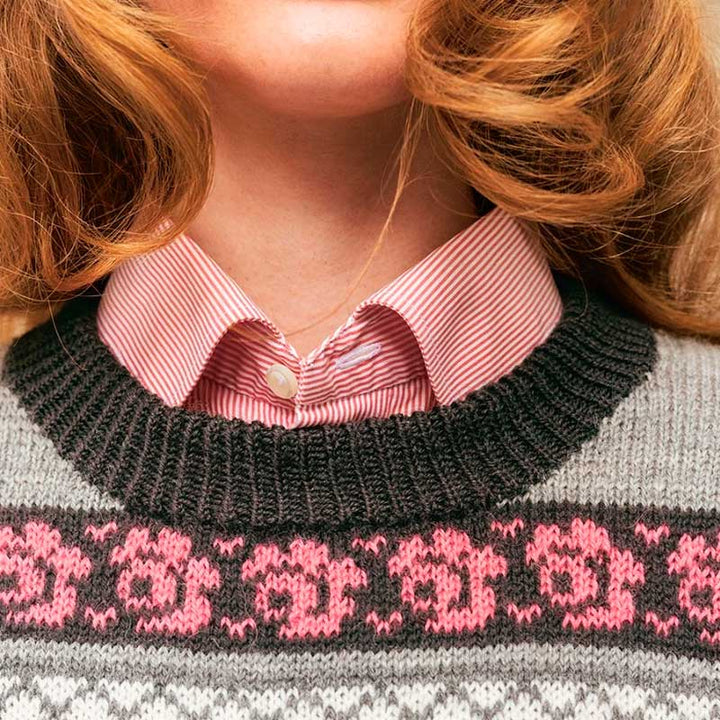 Strikkekit Blome Sweater 2510-1 i Tynd Peer Gynt fra Sandnes