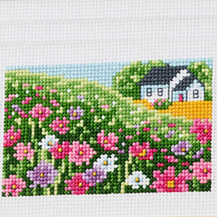 Broderikit Blomstermark fra Permin
