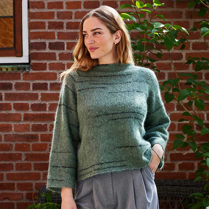 Strikkekit Bluse med ¾ ærme og rullehals i Nellie garn