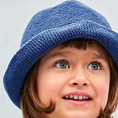 Hæklekit bøllehat til børn i Mandarin Petit fra Sandnes Garn 2206-7