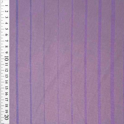 Boligtekstil fra Kvadrat med striber i lilla nuancer - KreStoffer