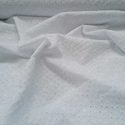 Broderi anglaise i hvid - KreStoffer