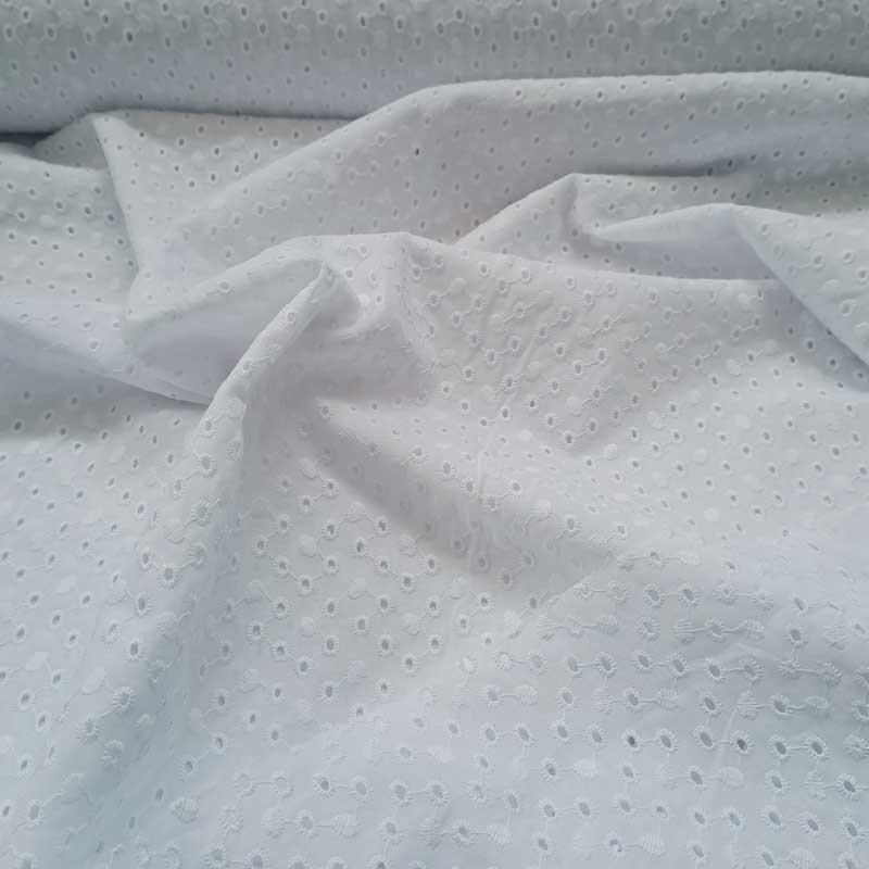 Broderi anglaise i hvid - KreStoffer