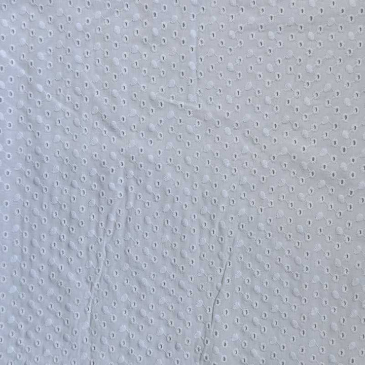 Broderi anglaise i hvid