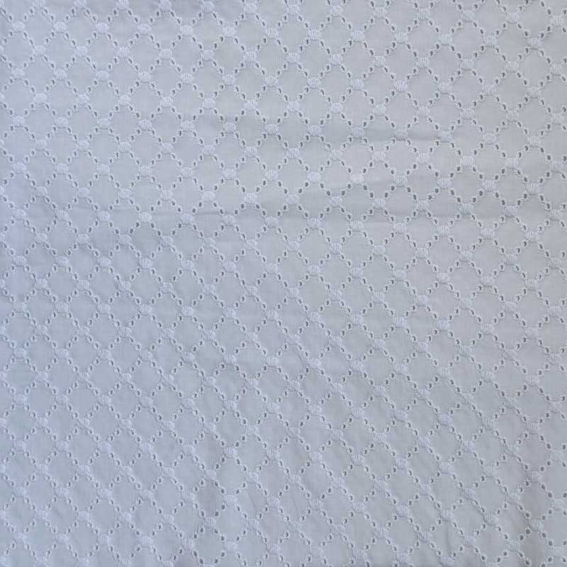 Broderi anglaise i hvid med tern - KreStoffer
