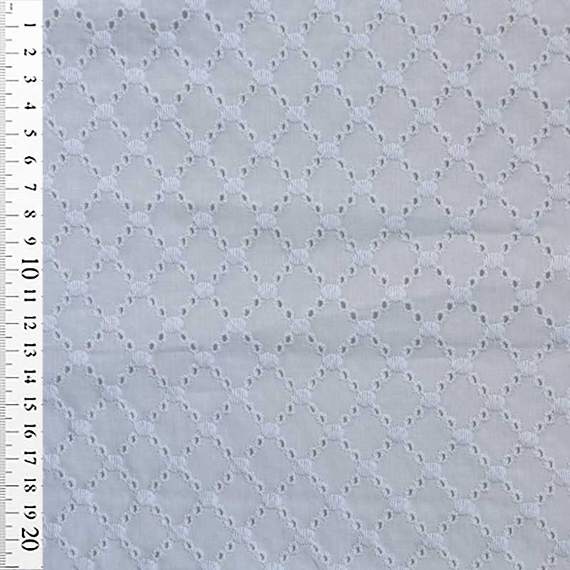 Broderi anglaise i hvid med tern - KreStoffer