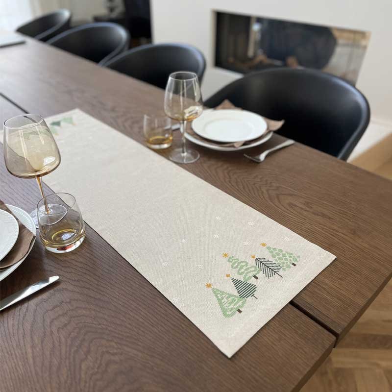 Broderikit juleløber Grøn jul 2030-1 fra Pomp Stitch