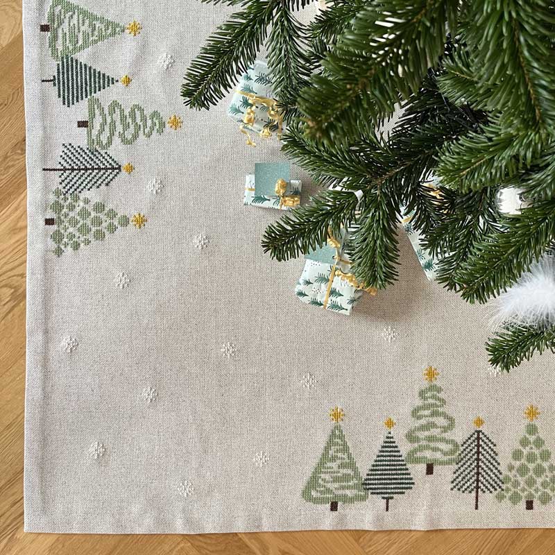Broderikit juletræstæppe Grøn jul med stil 2028-1 fra Pomp Stitch