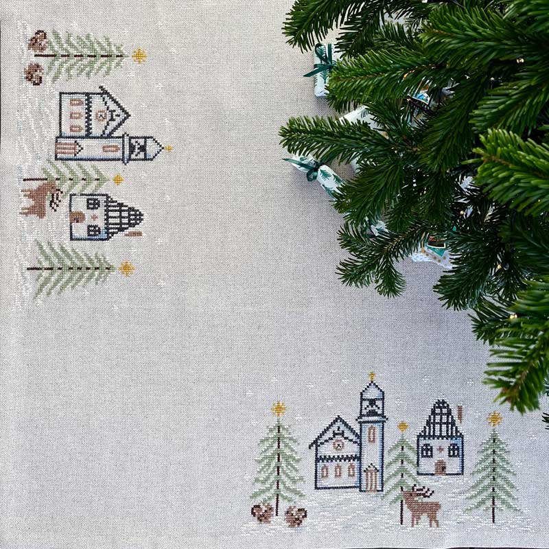 Broderikit juletræstæppe Winther white 2028-4 fra Pomp Stitch