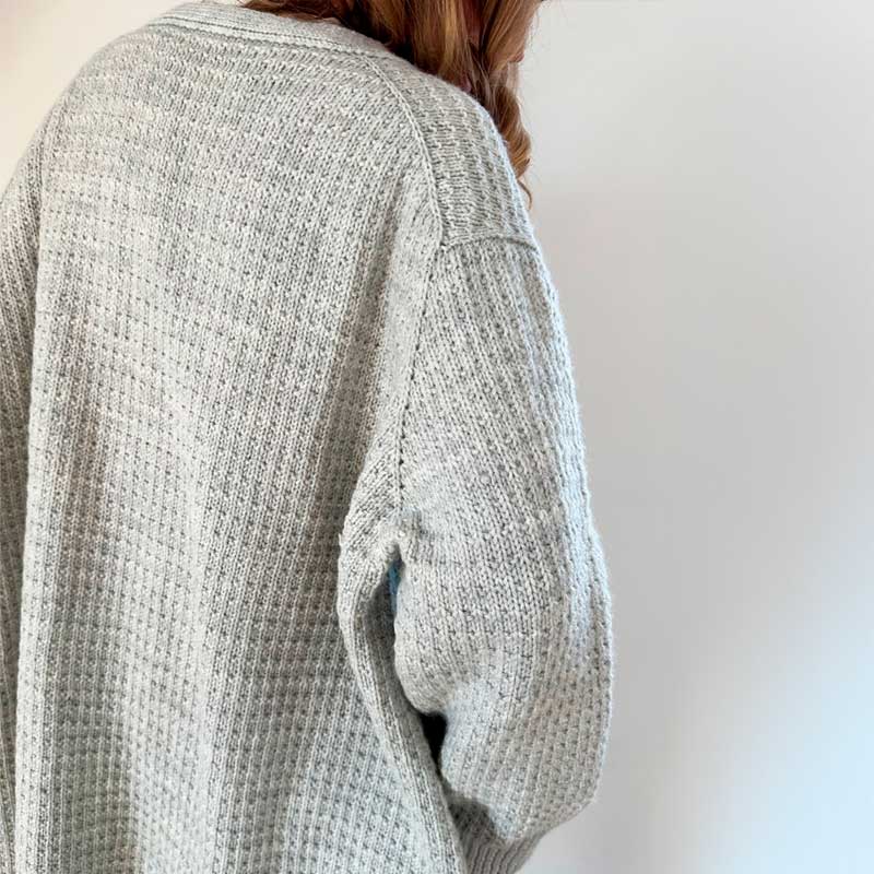 Caia Cardigan Max fra Le Knit (Opskrift i fysisk papirudgave) - KreStoffer