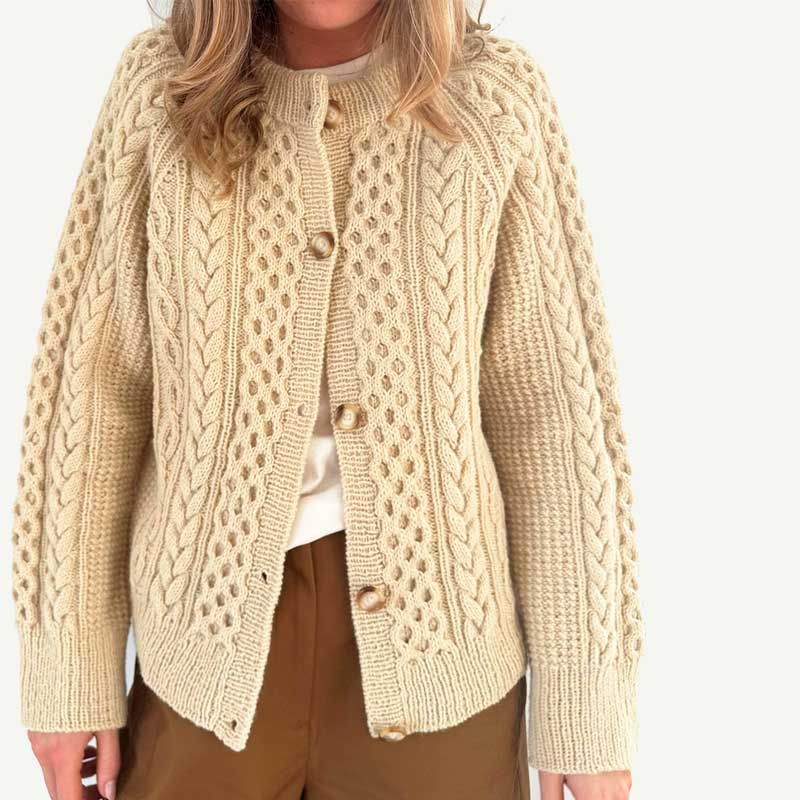 Cara Cardigan fra Le Knit (Opskrift i fysisk papirudgave)