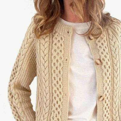Cara Cardigan fra Le Knit (Opskrift i fysisk papirudgave)