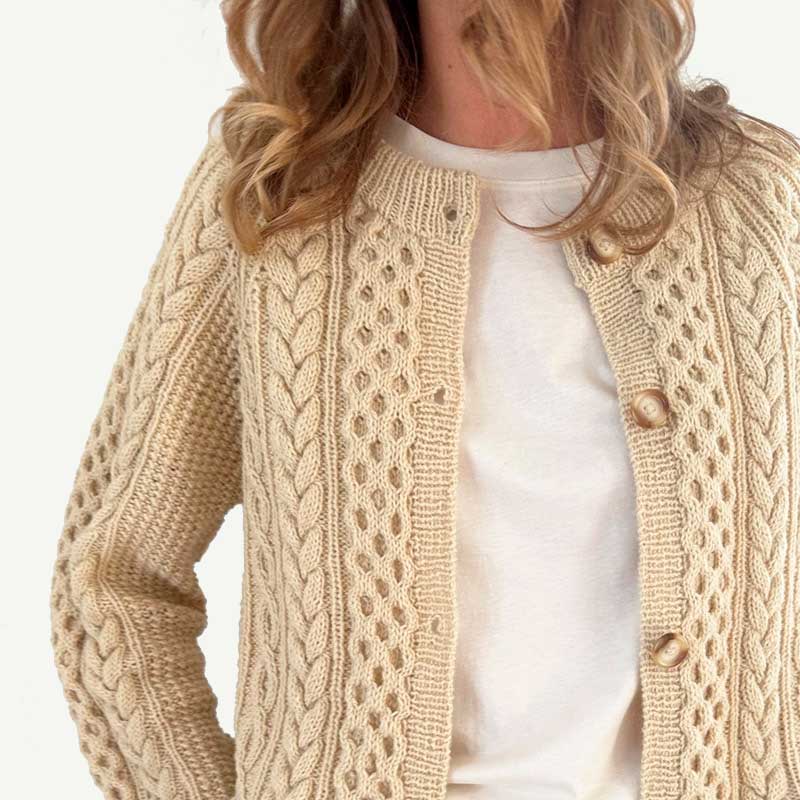 Cara Cardigan fra Le Knit (Opskrift i fysisk papirudgave)