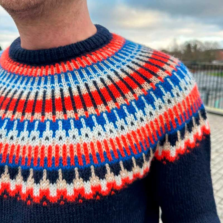 Celeste Sweater Man fra PetiteKnit (Opskrift i fysisk papirudgave)