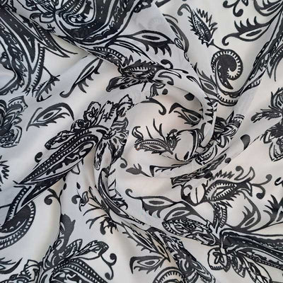 Chiffon med paisley inspireret print på hvid bund - KreStoffer