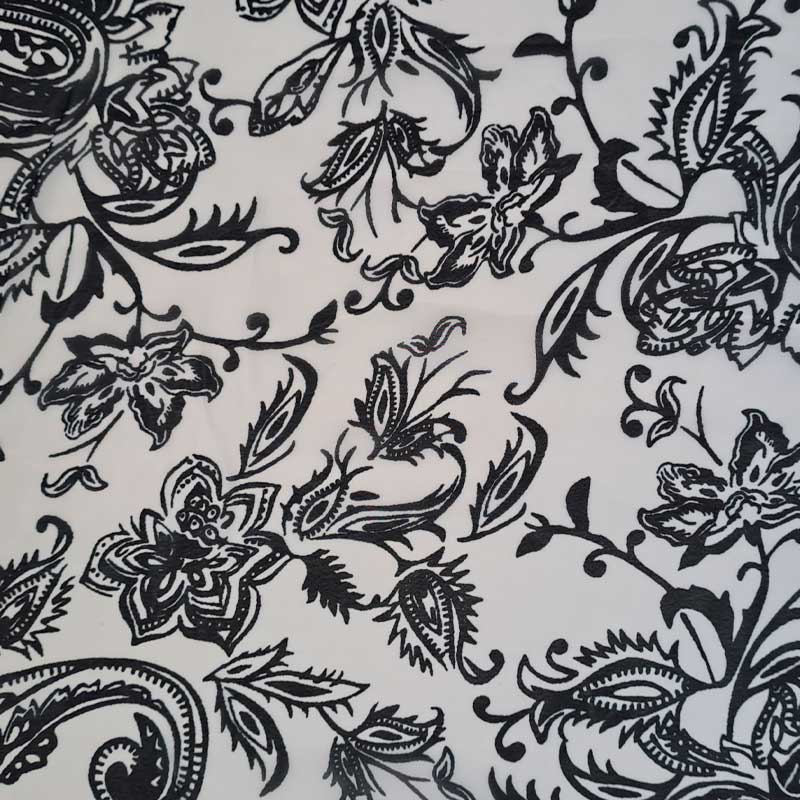 Chiffon med paisley inspireret print på hvid bund - KreStoffer
