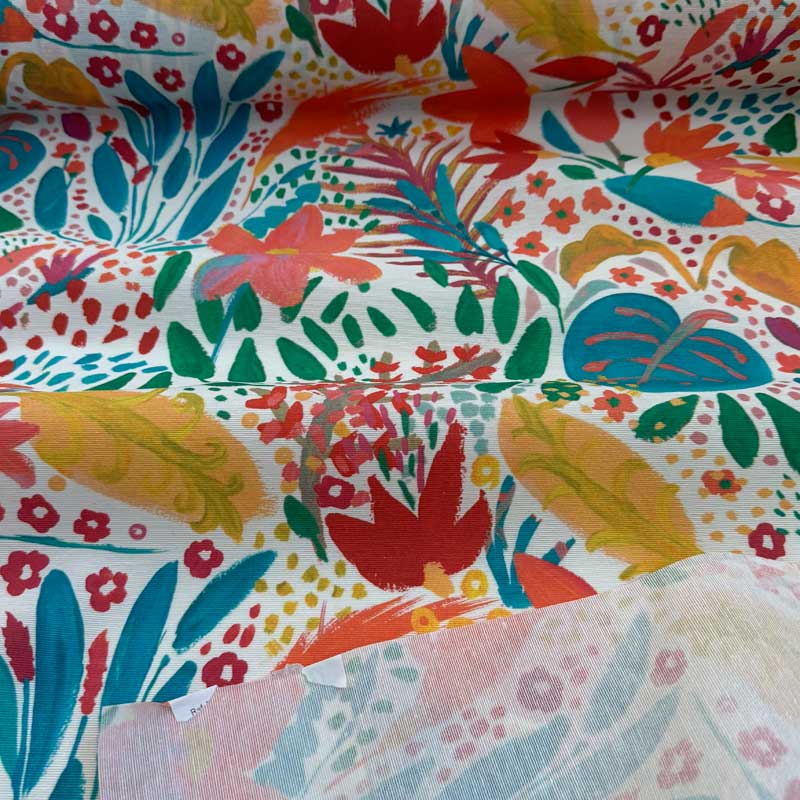 Coated bomuld med malede blomster