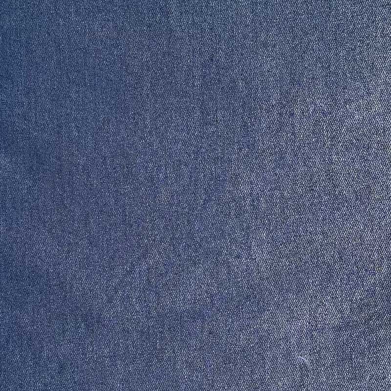 Coated denim med folie print i mørkeblå