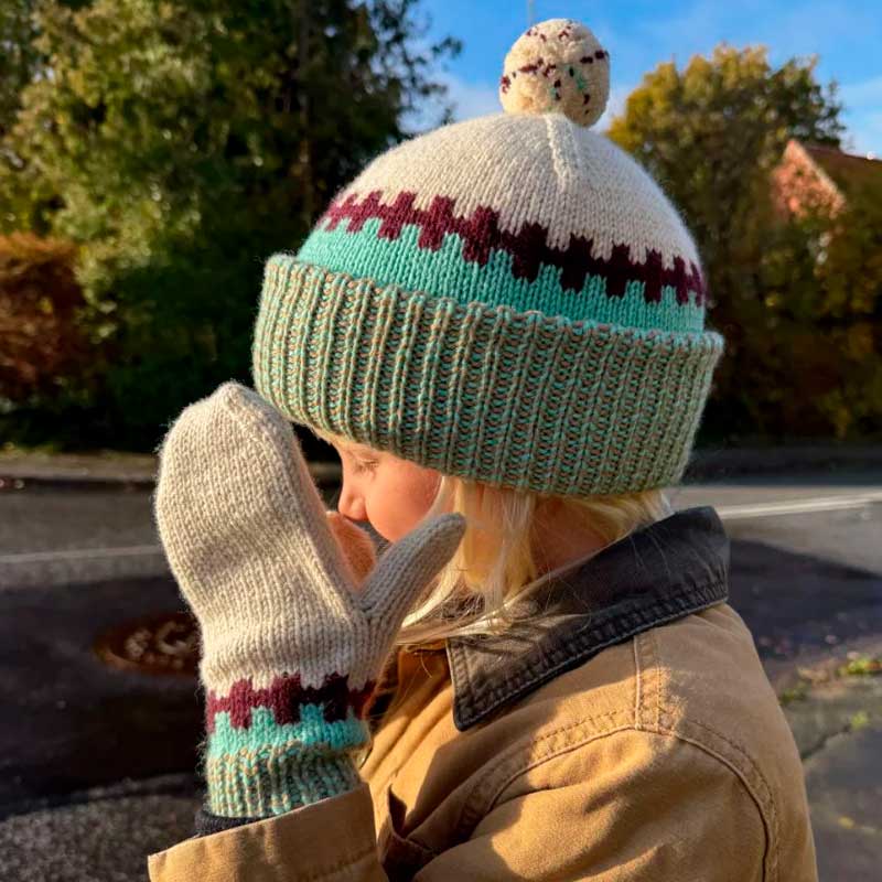 Cross Set fra PetiteKnit (Opskrift i fysisk papirudgave)