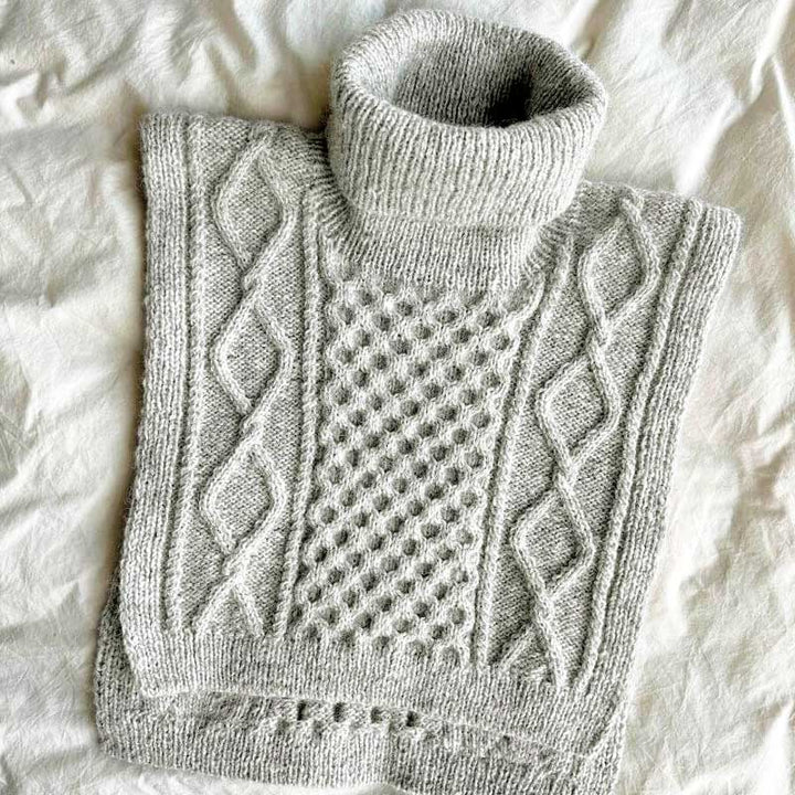 Dagmar Neck fra PetiteKnit (Opskrift i fysisk papirudgave)