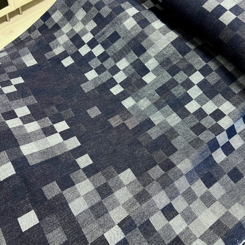 Denim med gennemvævet tern