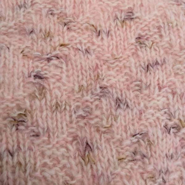 Strikkekit Diamant Shawl fra NORDIC KNIT HOUSE i Bella garn