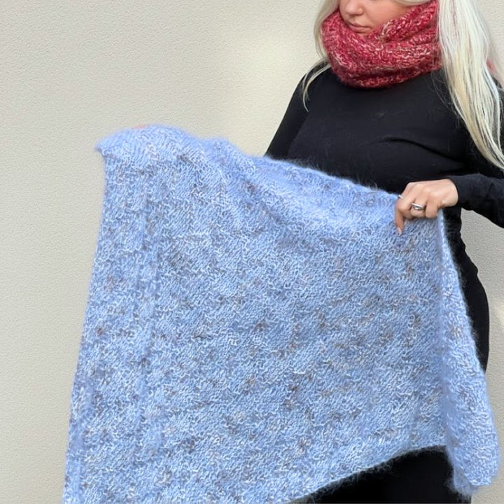 Strikkekit Diamant Shawl fra NORDIC KNIT HOUSE i Bella garn