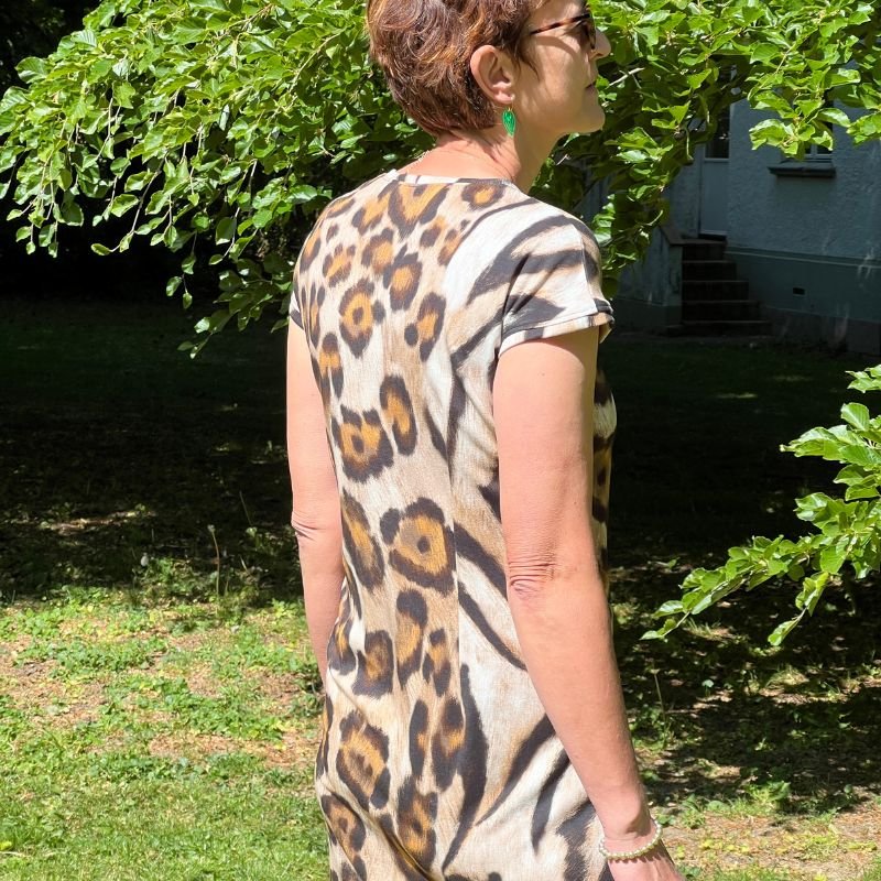 Digital viscose jersey med mixet dyreprint