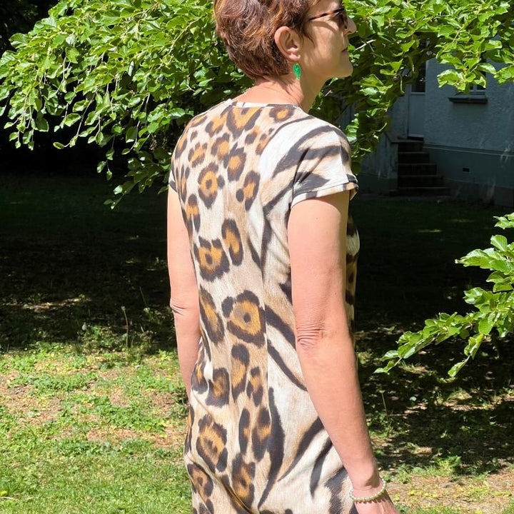 Digital viscose jersey med mixet dyreprint