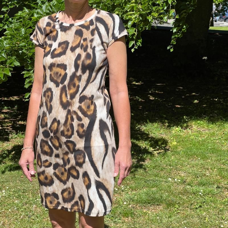 Digital viscose jersey med mixet dyreprint