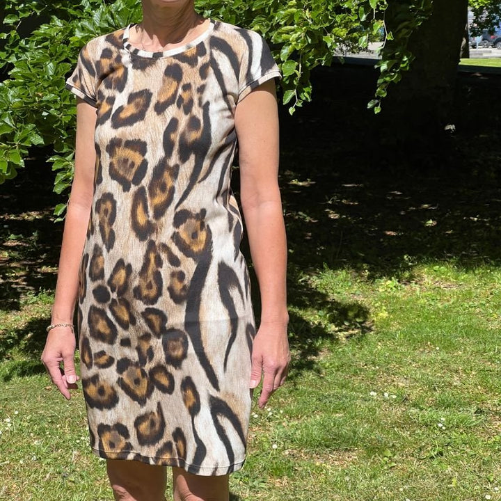 Digital viscose jersey med mixet dyreprint