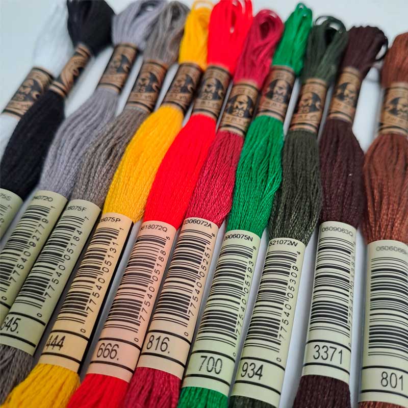 Broderigarn pakke med 11 farver i klassiske julefarver