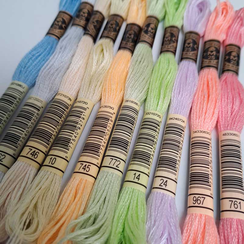Broderigarn pakke med 10 farver i pastel mix