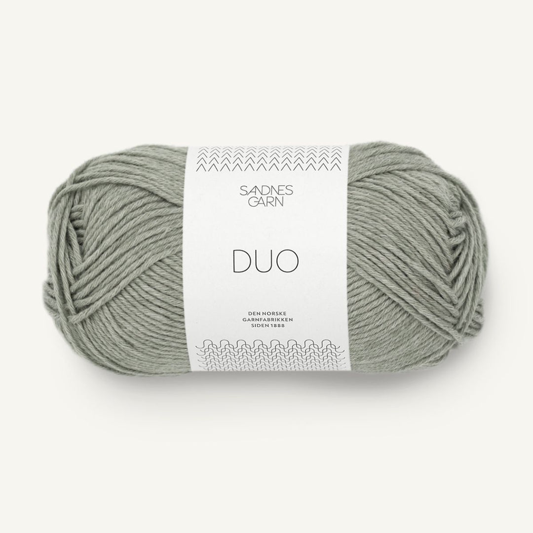 Duo garn fra Sandnes Garn Støvet lys grøn