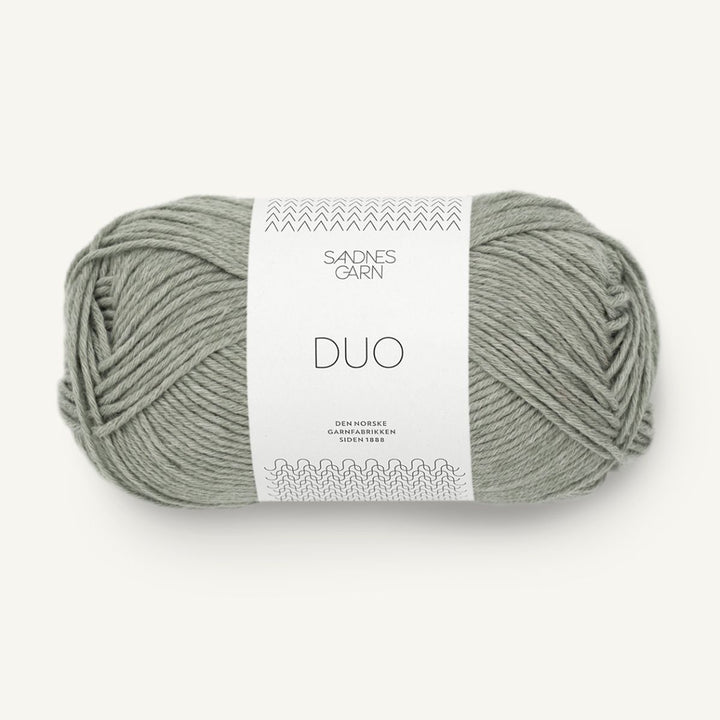 Duo garn fra Sandnes Garn Støvet lys grøn