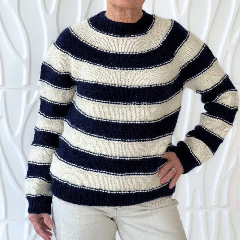 Easy Stripe Jumper fra NORDIC KNIT HOUSE i Fritidsgarn