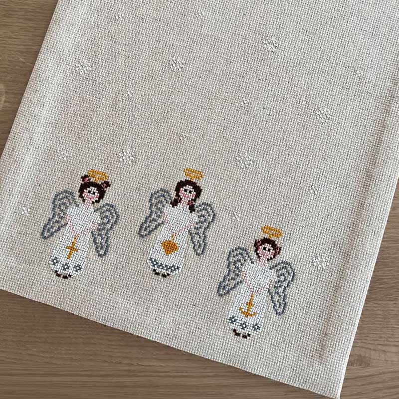 Broderikit Angels juleløber fra Pomp Stitch