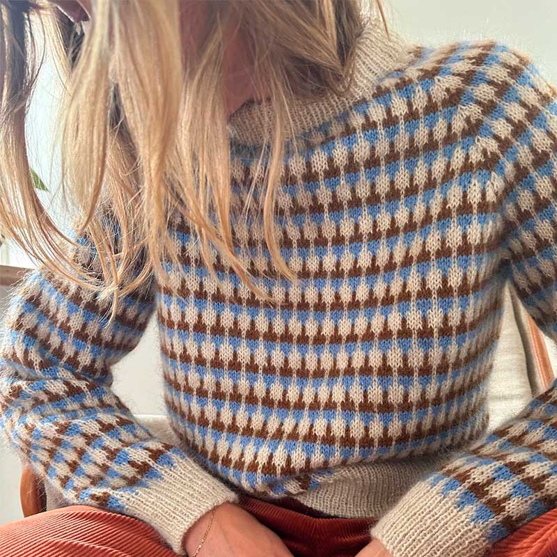 Facet sweater fra Le Knit (Opskrift i fysisk papirudgave)